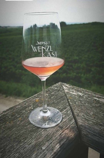 Halbturn旅游景点-Weingut Wenzl-Kast
