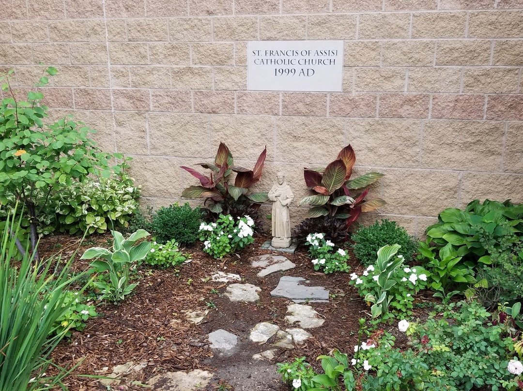 Saint Francis of Assisi Catholic Church-西得梅因必去景点