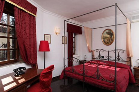 迪尔乐酒店集团主图