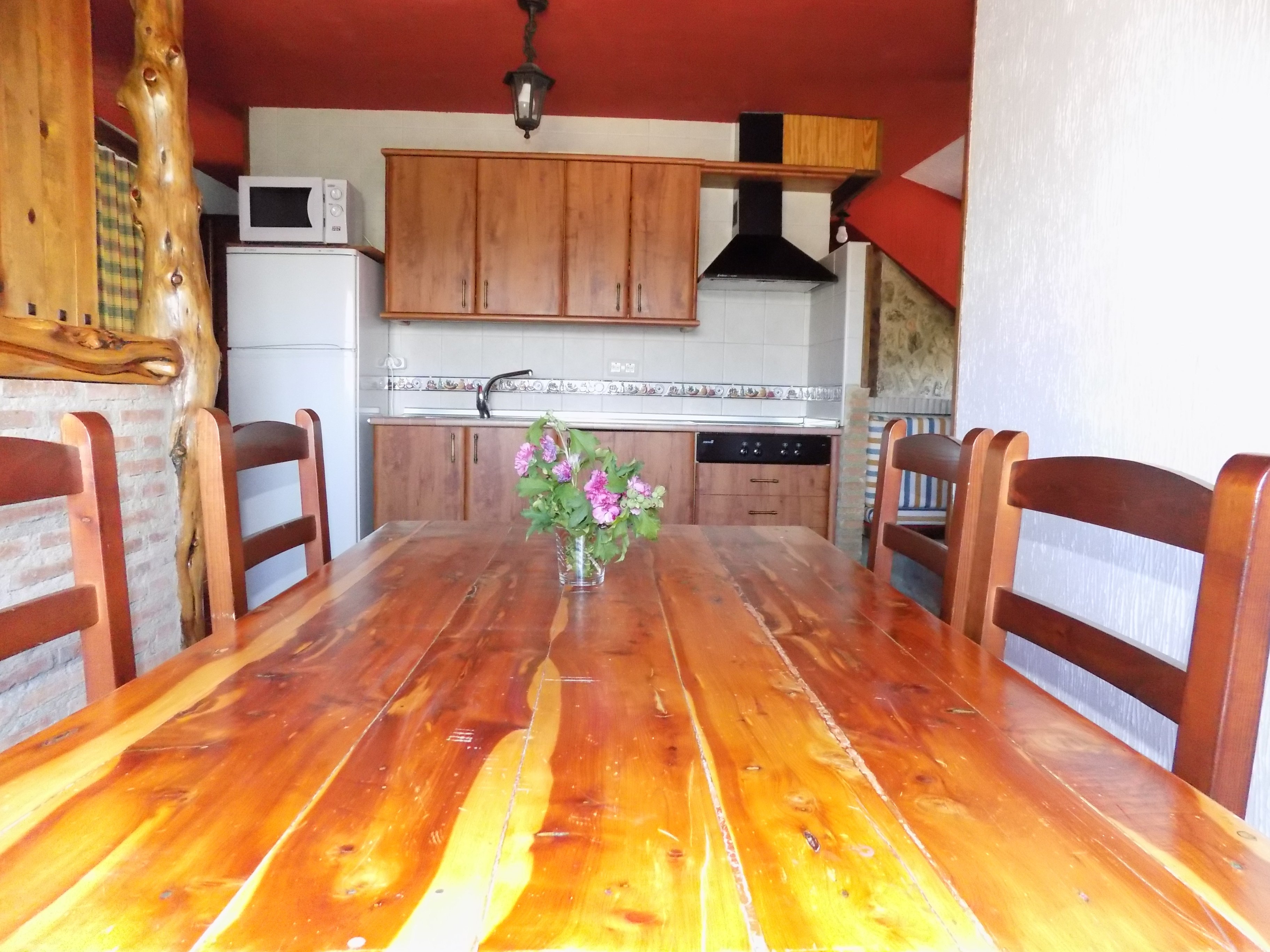Apartamentos Turisticos Fuente del Gamellon-餐饮
