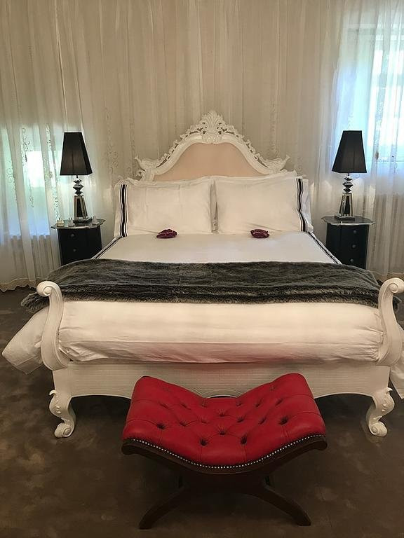 科德利埃修道院旅馆主图