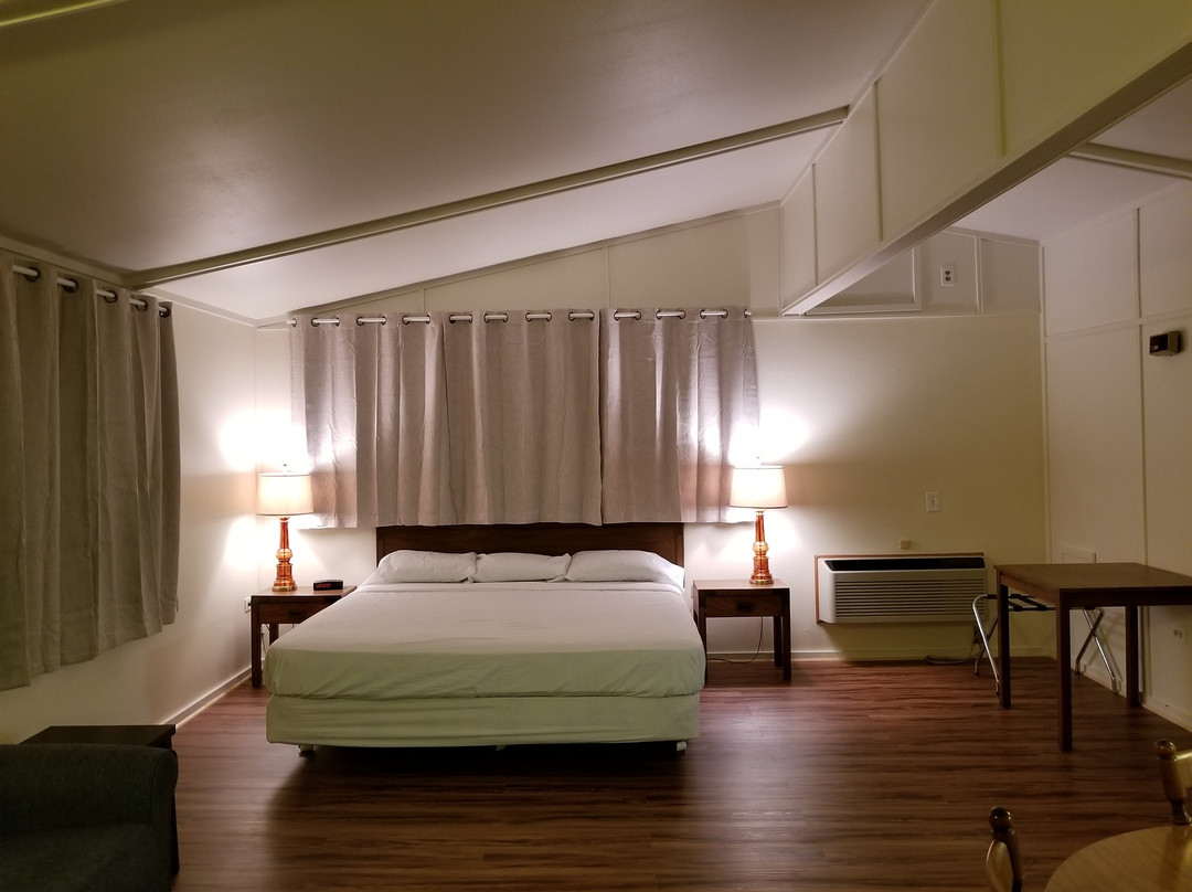 The Valley Inn and Suites主图