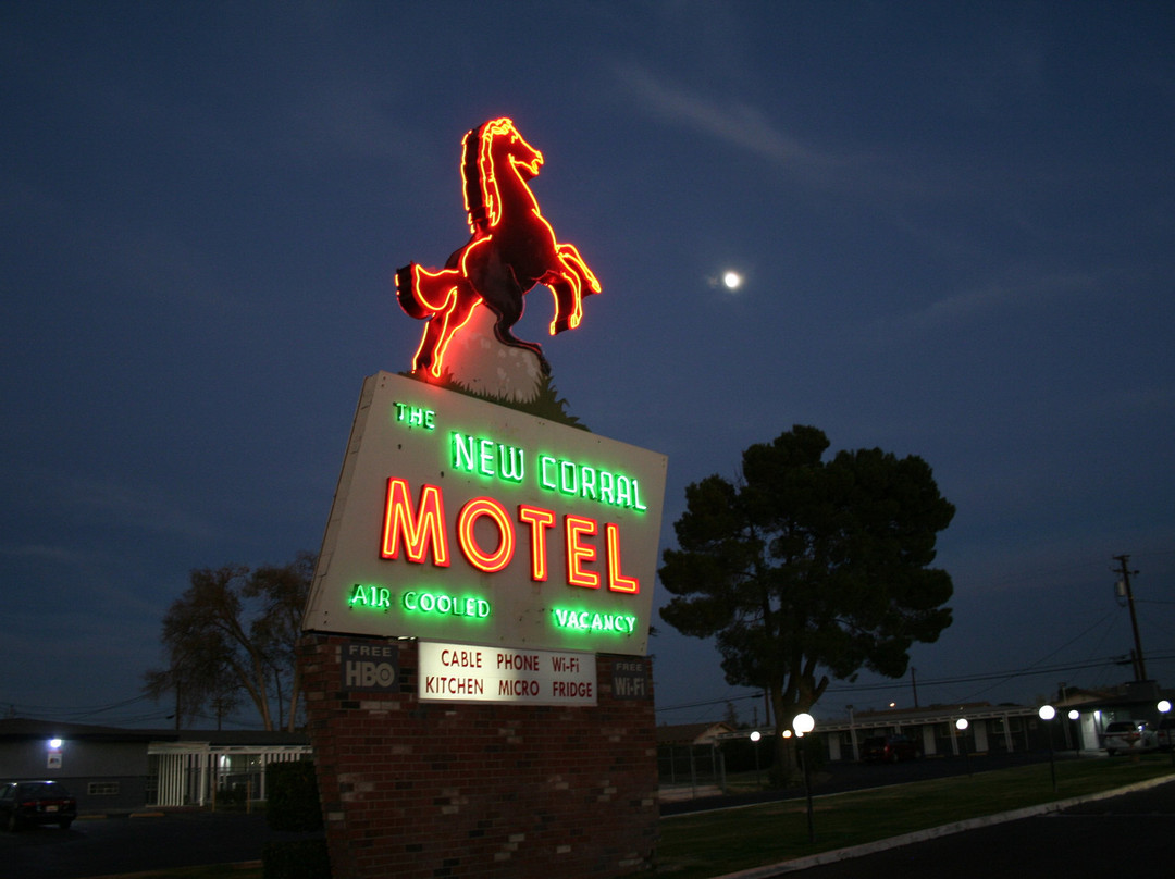New Corral Motel主图
