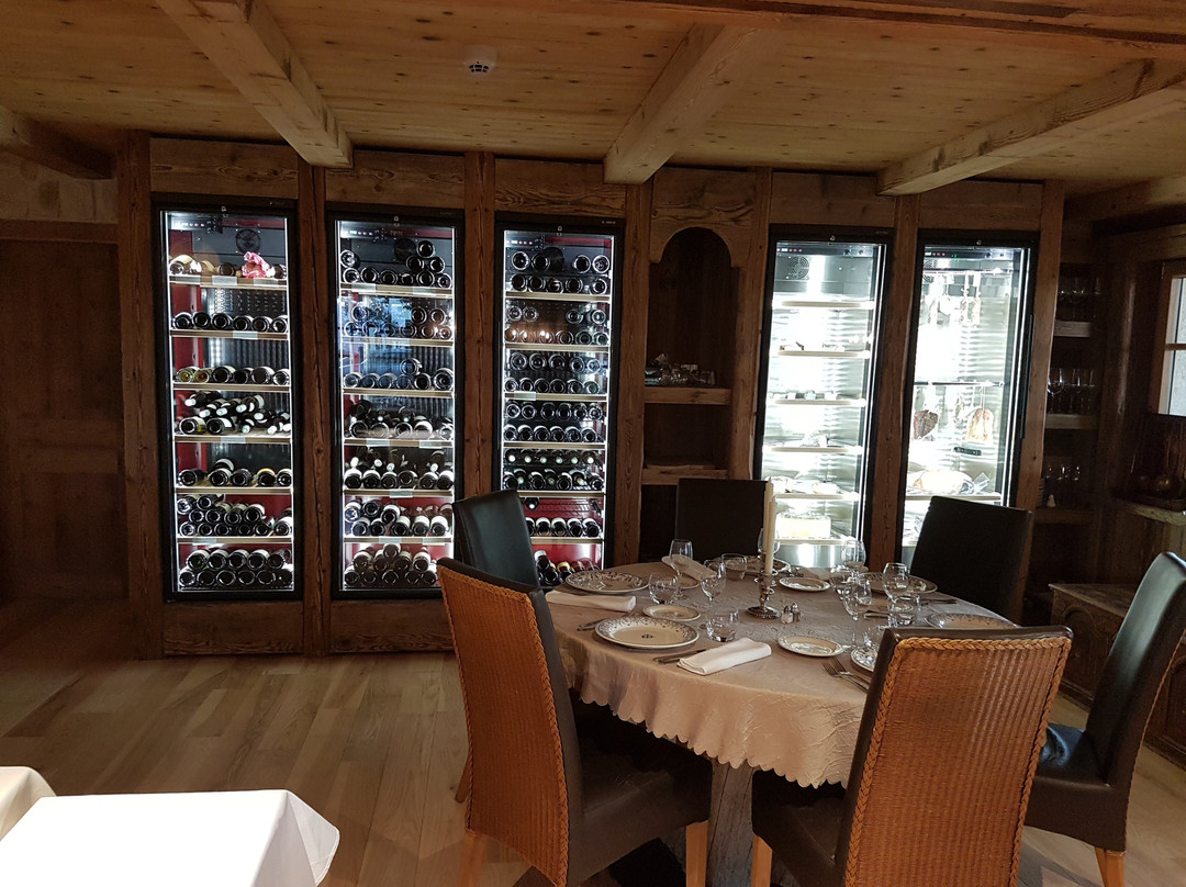 La Cote aux Fees餐馆和美食-La Table du Tillau