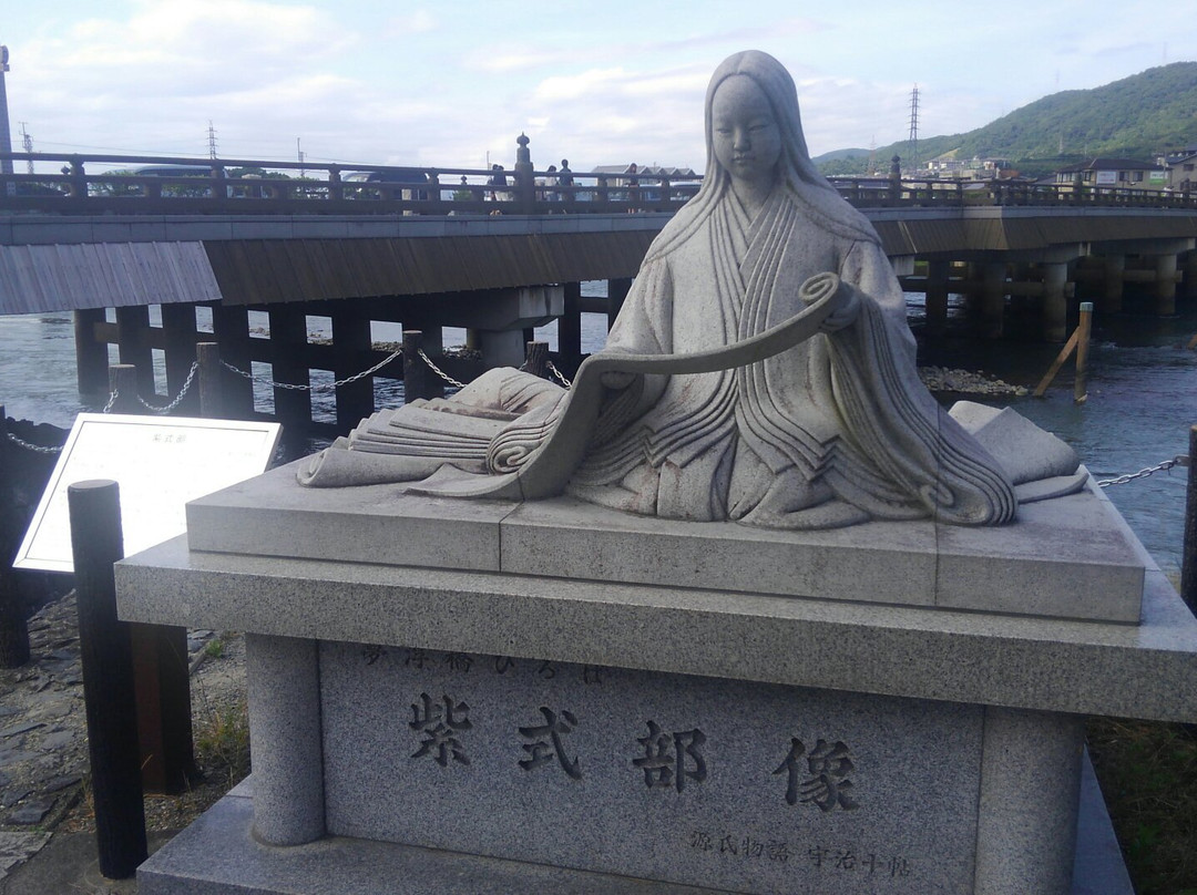Murasaki Shikibu Statue景点图片