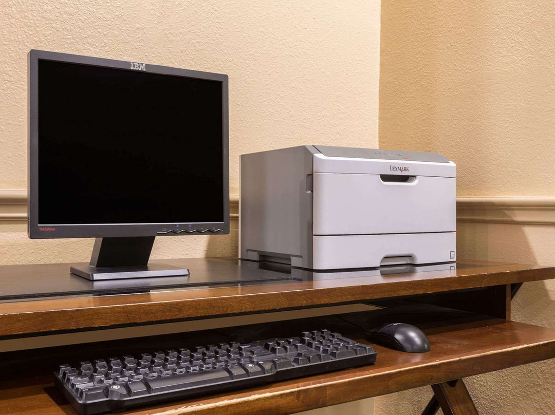 Super 8 By Wyndham Bay City主图