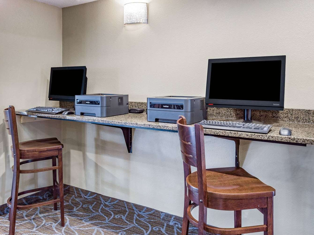 AmericInn by Wyndham Burnsville主图