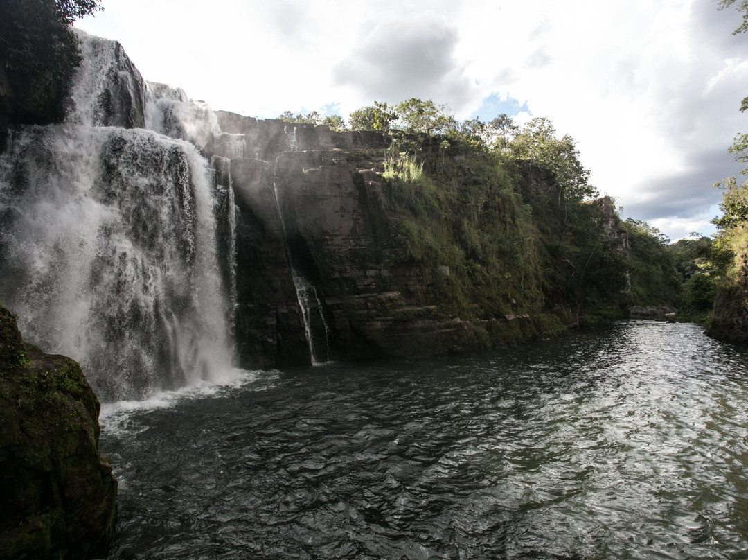 Cachoeira Tres Tombos景点图片