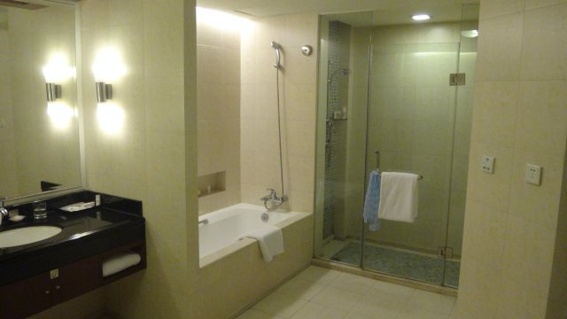 北京龙城华美达酒店-浴室