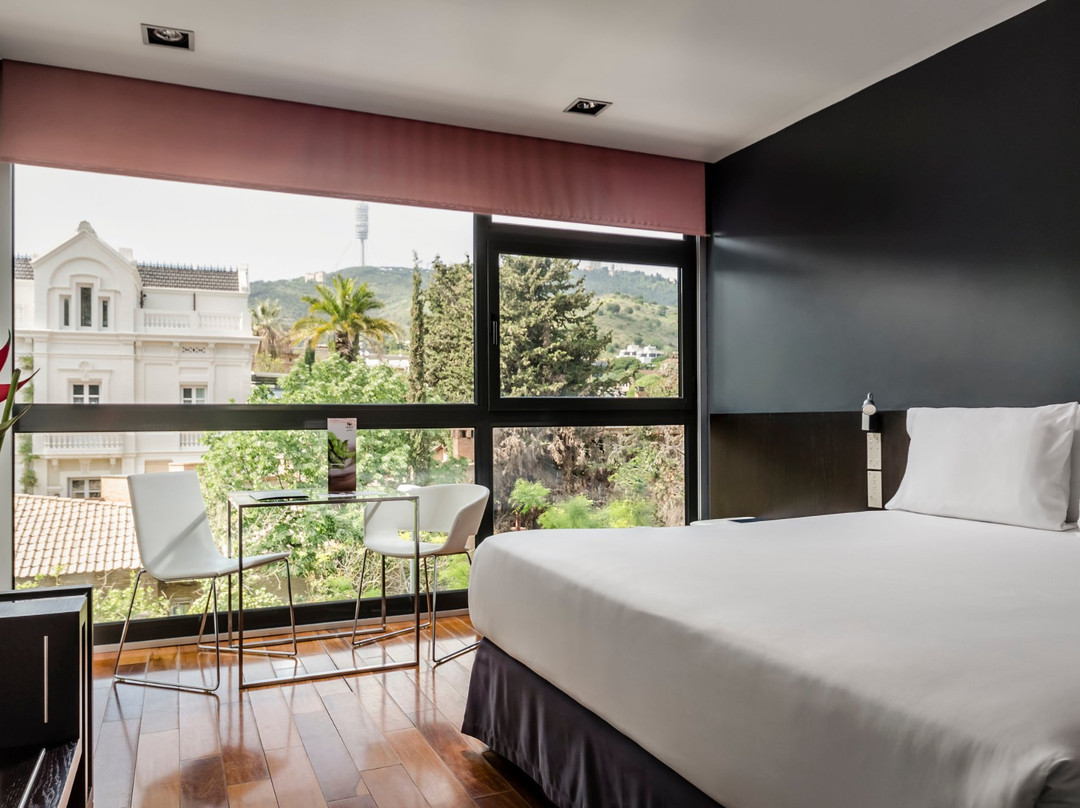 欧洲之星安格利酒店主图