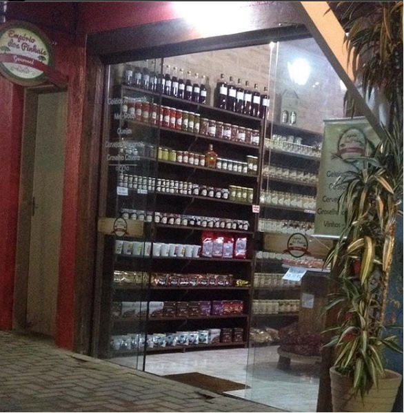 Emporio dos Pinhais-圣安东尼奥杜皮尼亚尔必去景点