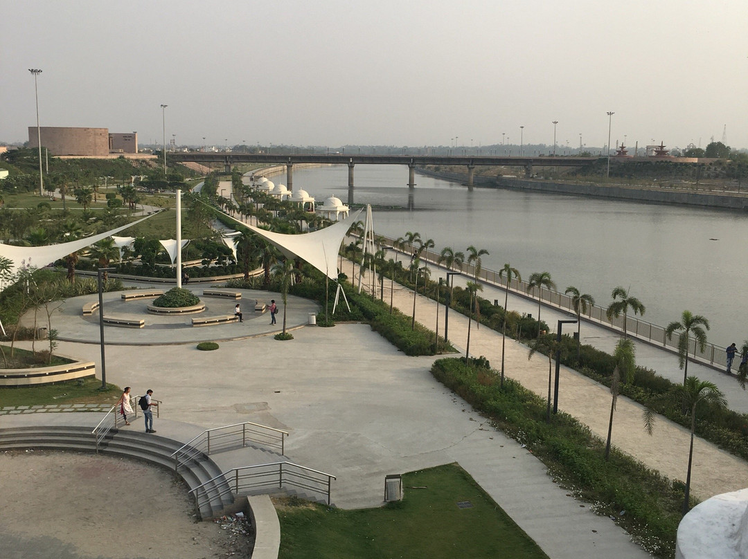 Gomti Riverfront Park景点图片