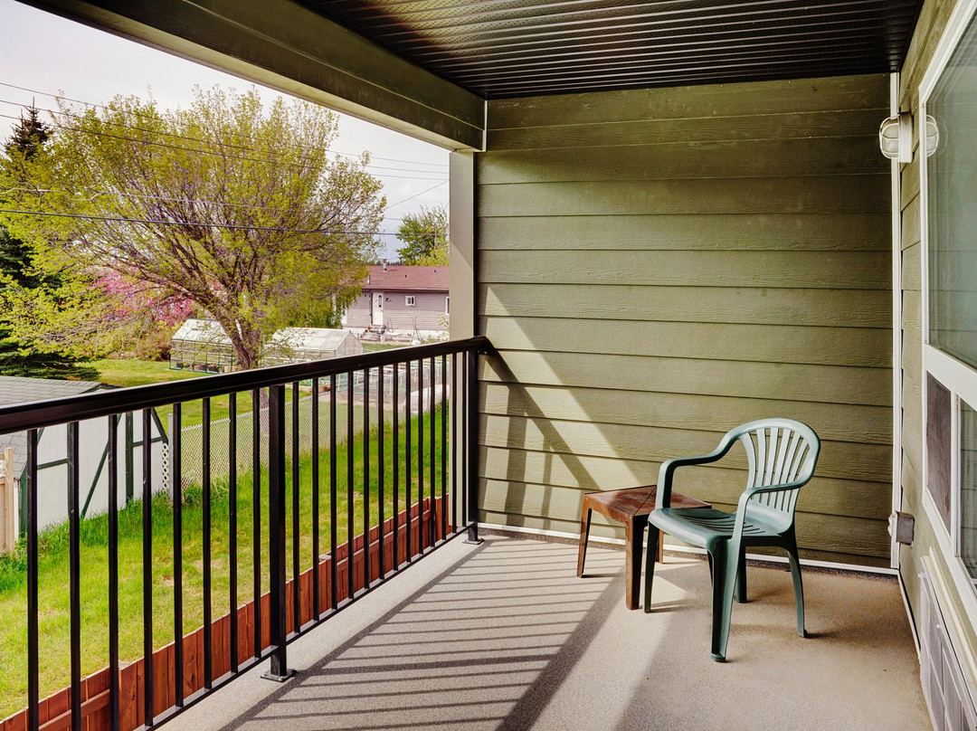 Lakeview Inns & Suites - Edson Airport West主图