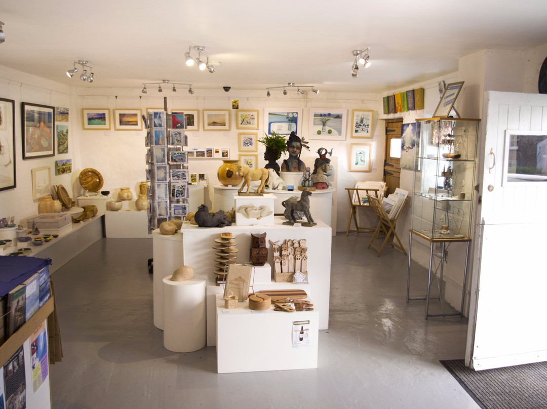 The Cowhouse Gallery-Perranuthnoe必去景点