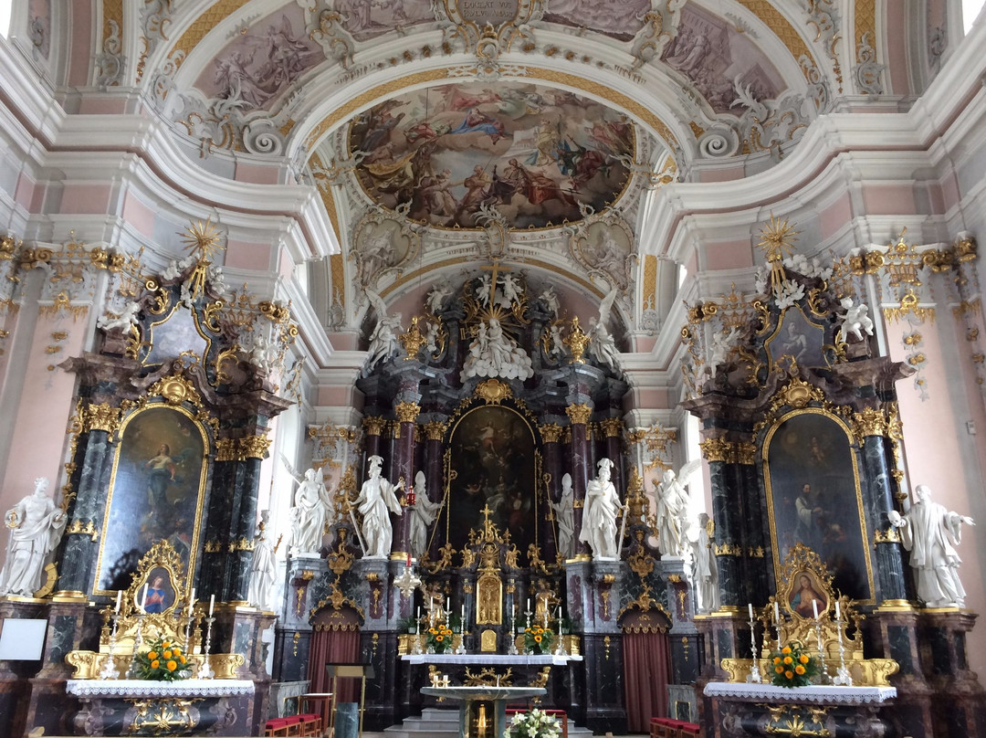 Oberperfuss旅游景点-Eglise paroissiale de St-Pierre et de St-Paul