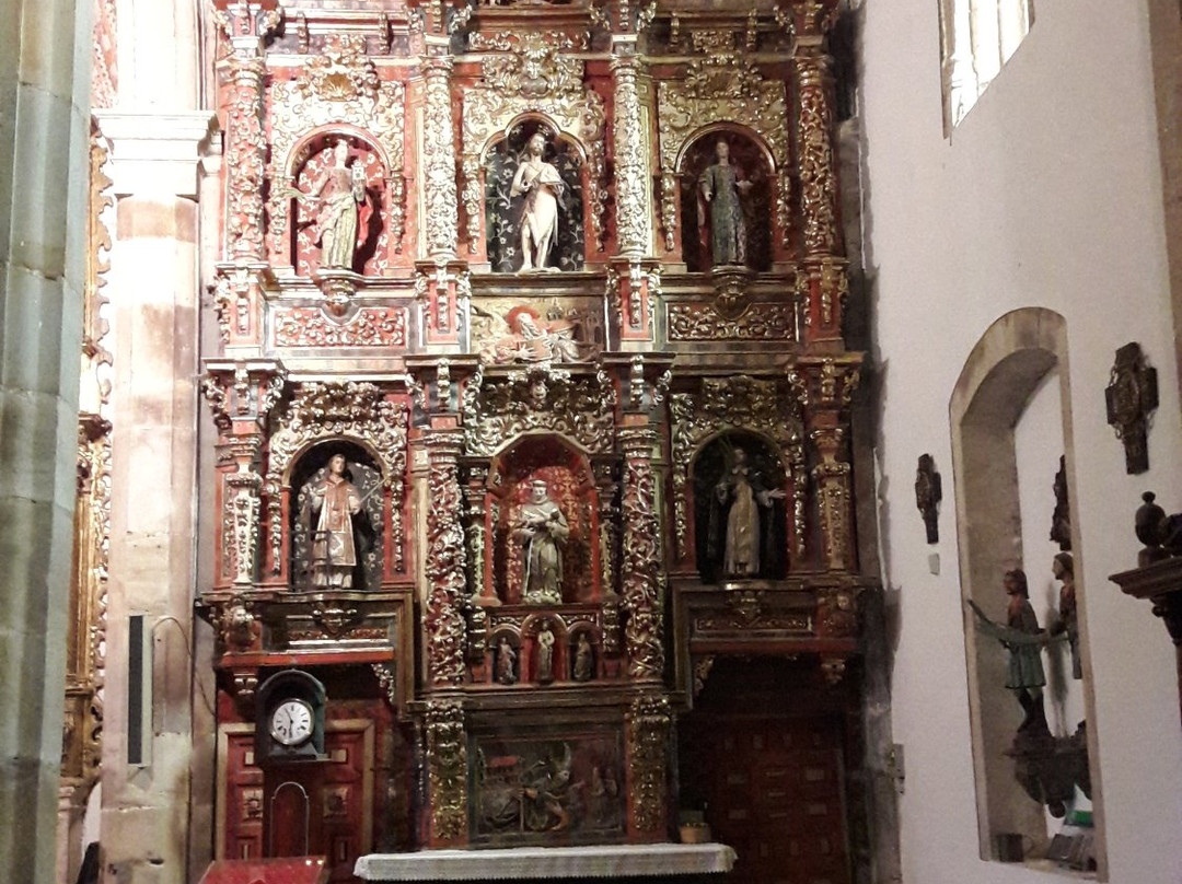 Iglesia de Santa Maria de Miera景点图片