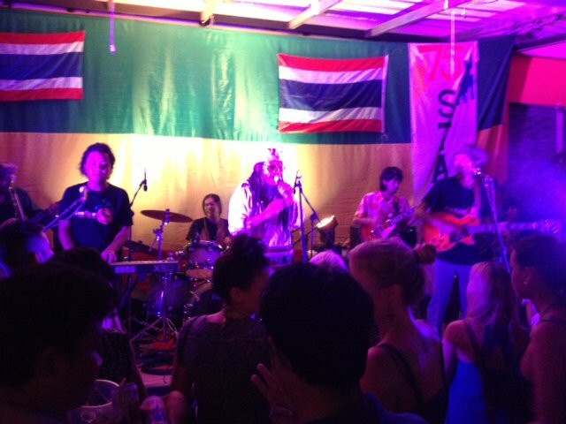 75 Stang Art Studio and Reggae Bar-卡伦必去景点