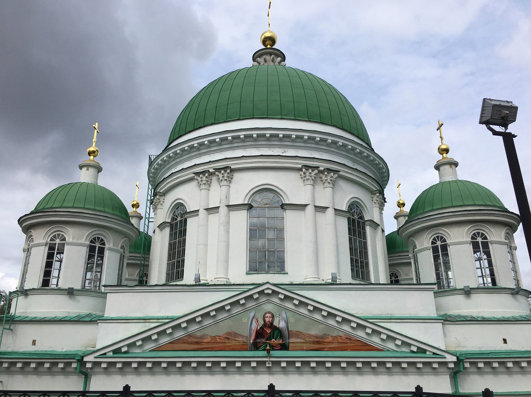 Church of the Prophet, Forerunner and Baptist John-Sarov必去景点