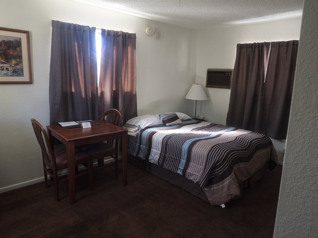 Cawthon Motel and R.V. Park主图