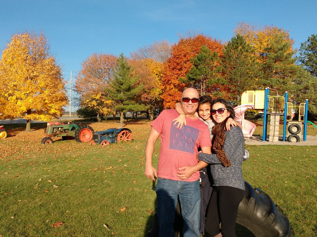 White Feather Country Store-奥沙瓦必去景点