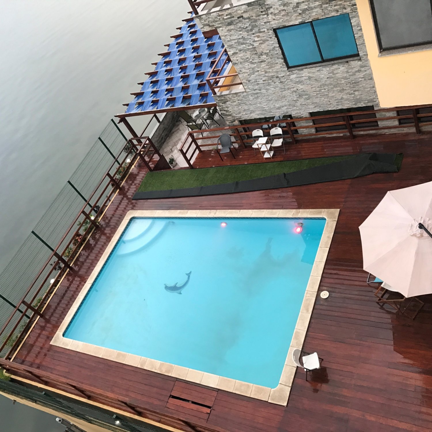 Hotel Lukweku-泳池