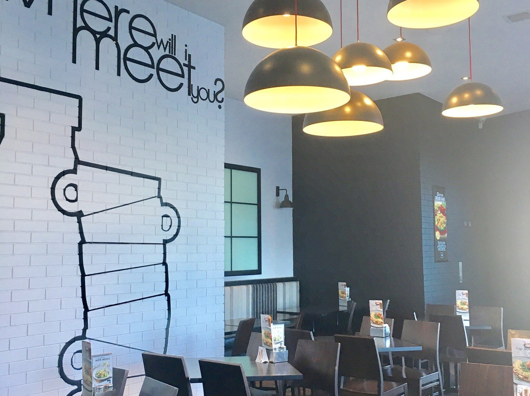 Half Moon Bay餐馆和美食-The Coffee Club