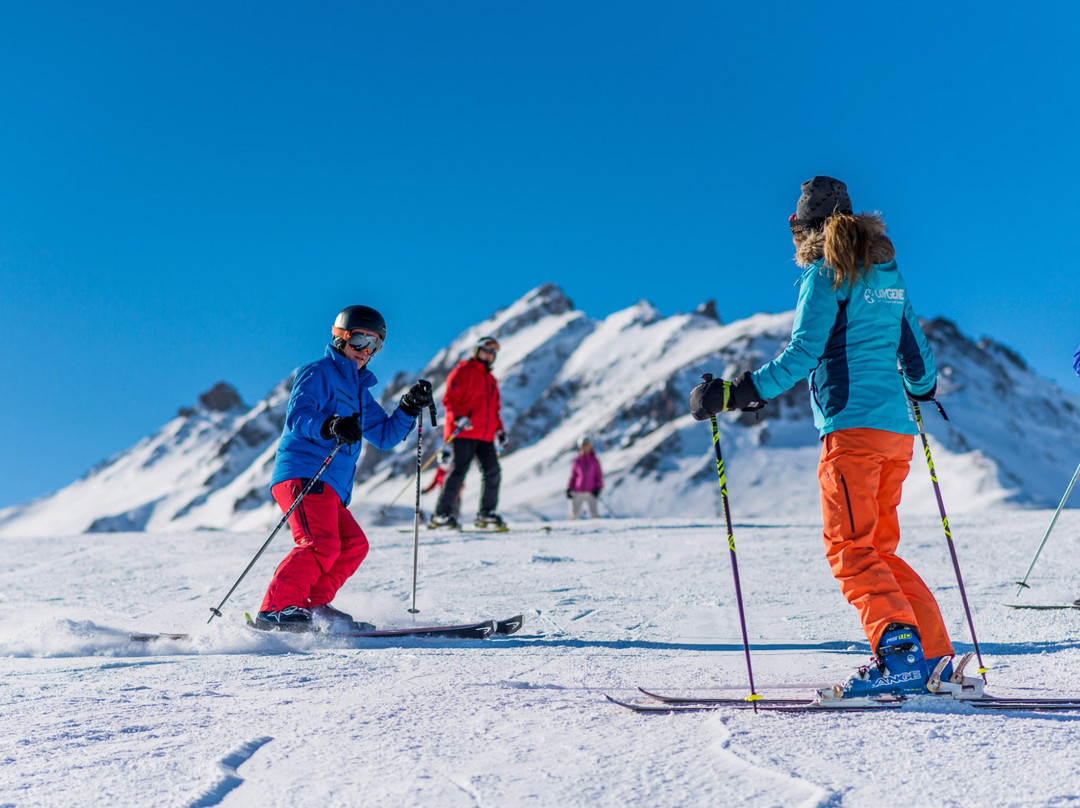 Oxygene Ski & Snowboard School Val d'Isere-伊泽尔谷必去景点
