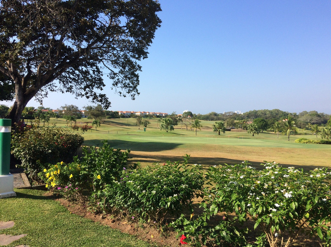 Mantaraya Golf Club景点图片
