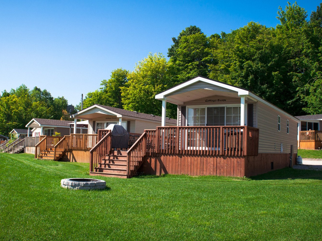 McCreary's Beach Resort, Perth