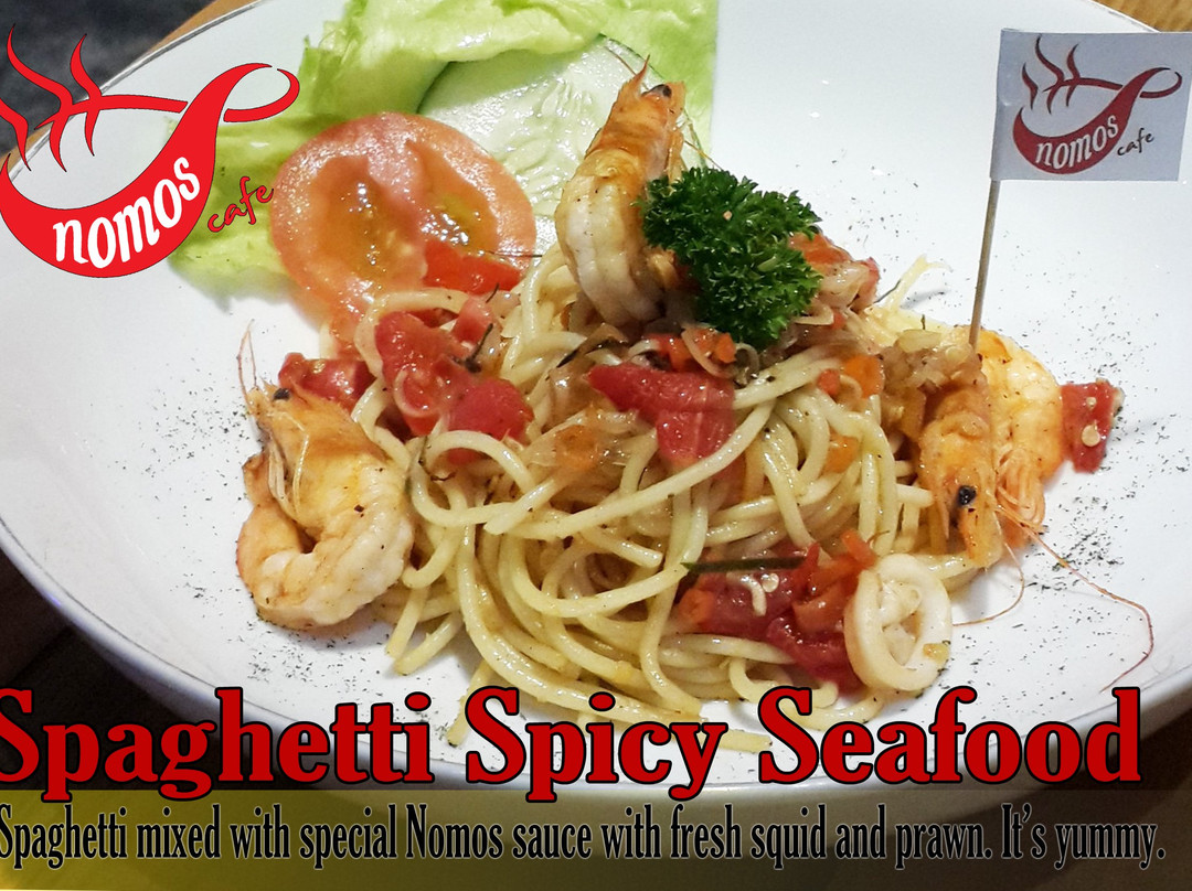 Rungkut Menanggal餐馆和美食-Nomos Cafe