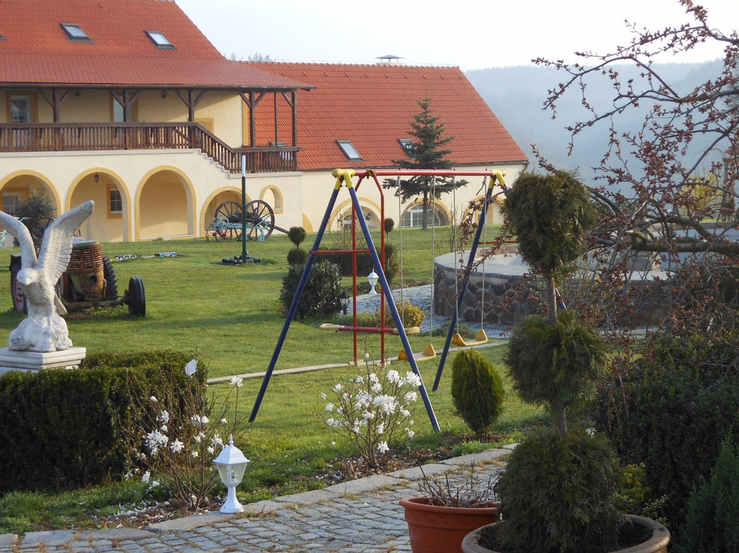 Hotel Dvur Mice主图