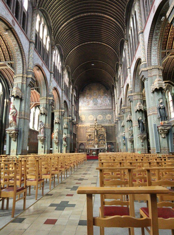 Saint Anthony's Church and Lourdes Cave景点图片