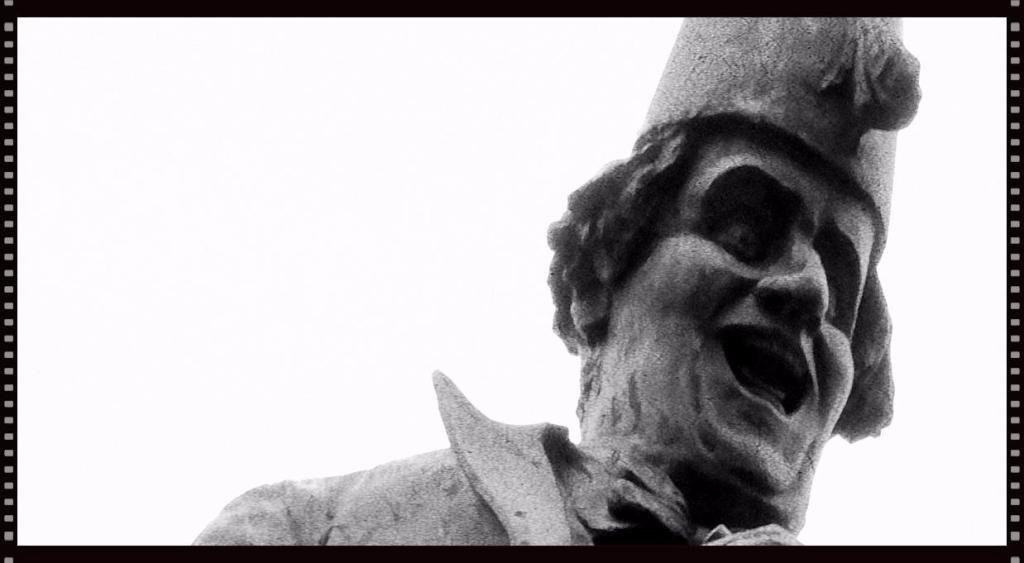 Tommy Cooper Statue景点图片