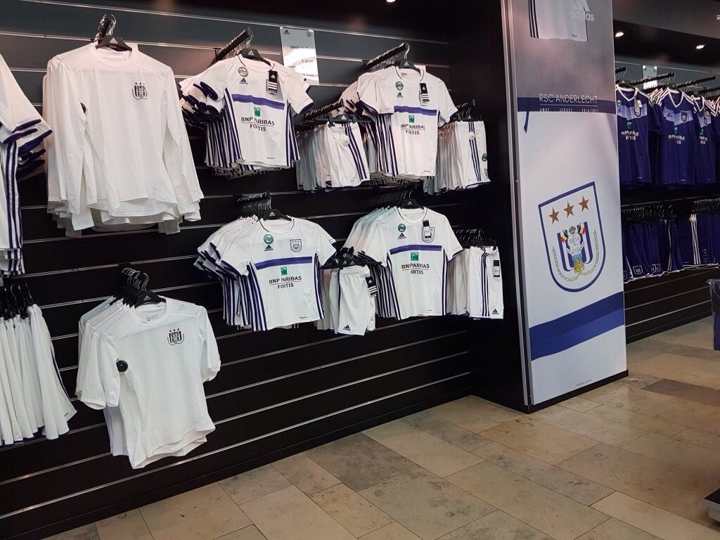 Fanshop RSC Anderlecht-布鲁塞尔必去景点