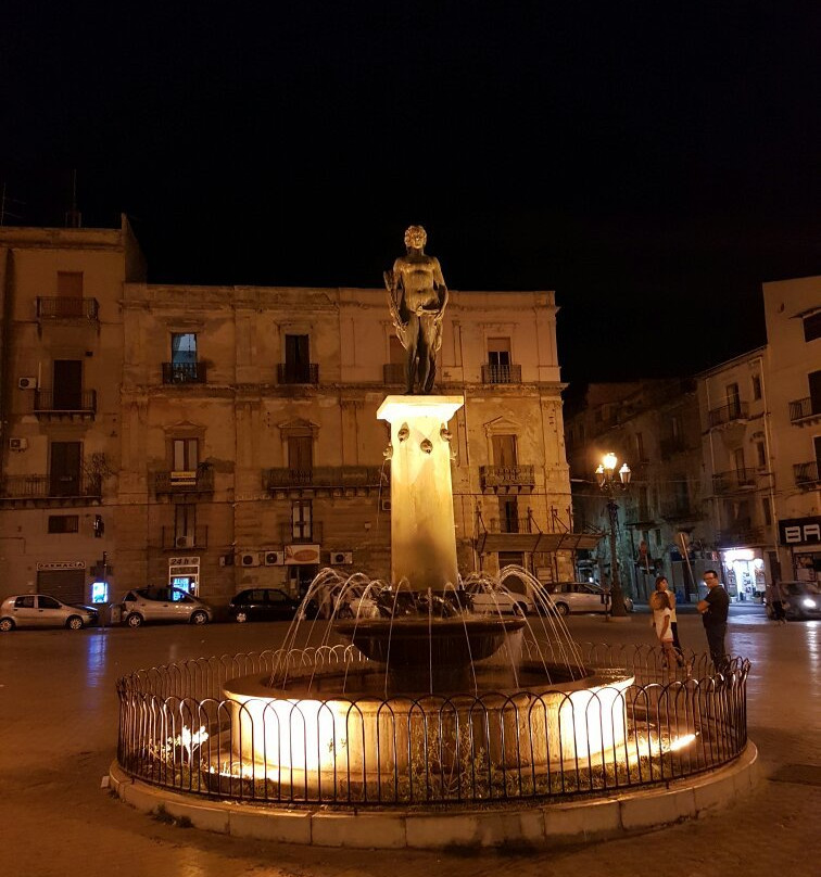 Piazza Umberto I-Gela必去景点