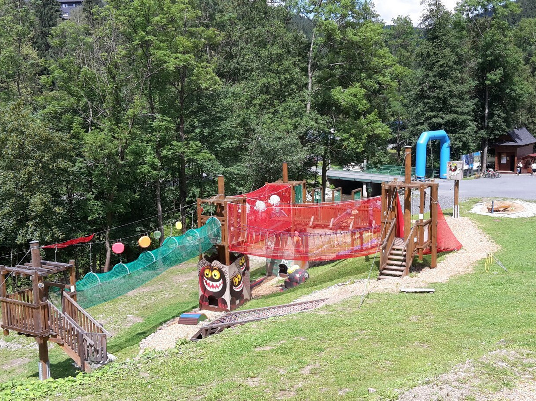 Children's park Razulák-Velke Karlovice必去景点