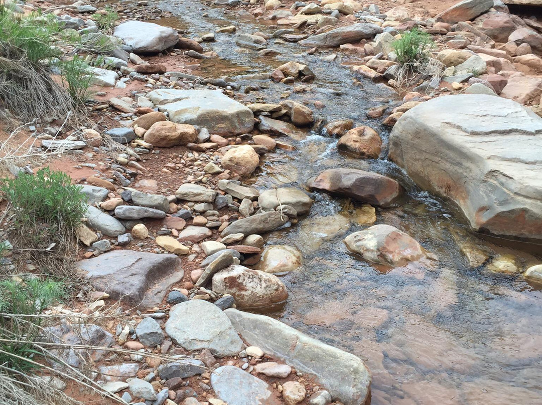 Arch Canyon-布兰丁必去景点