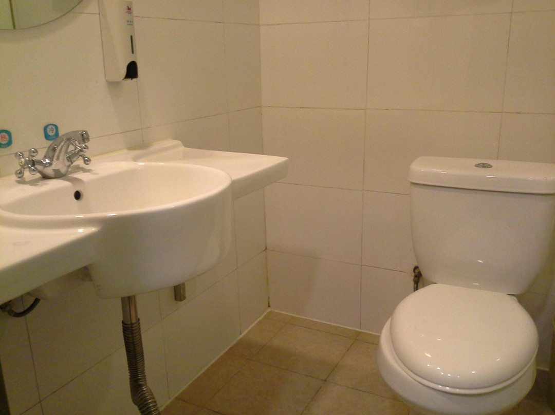 邦迪假日酒店主图