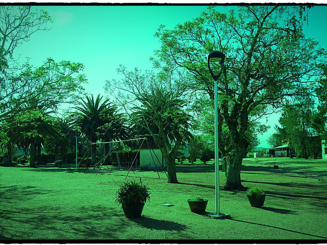 La Plaza Principal del Pueblo Garzon