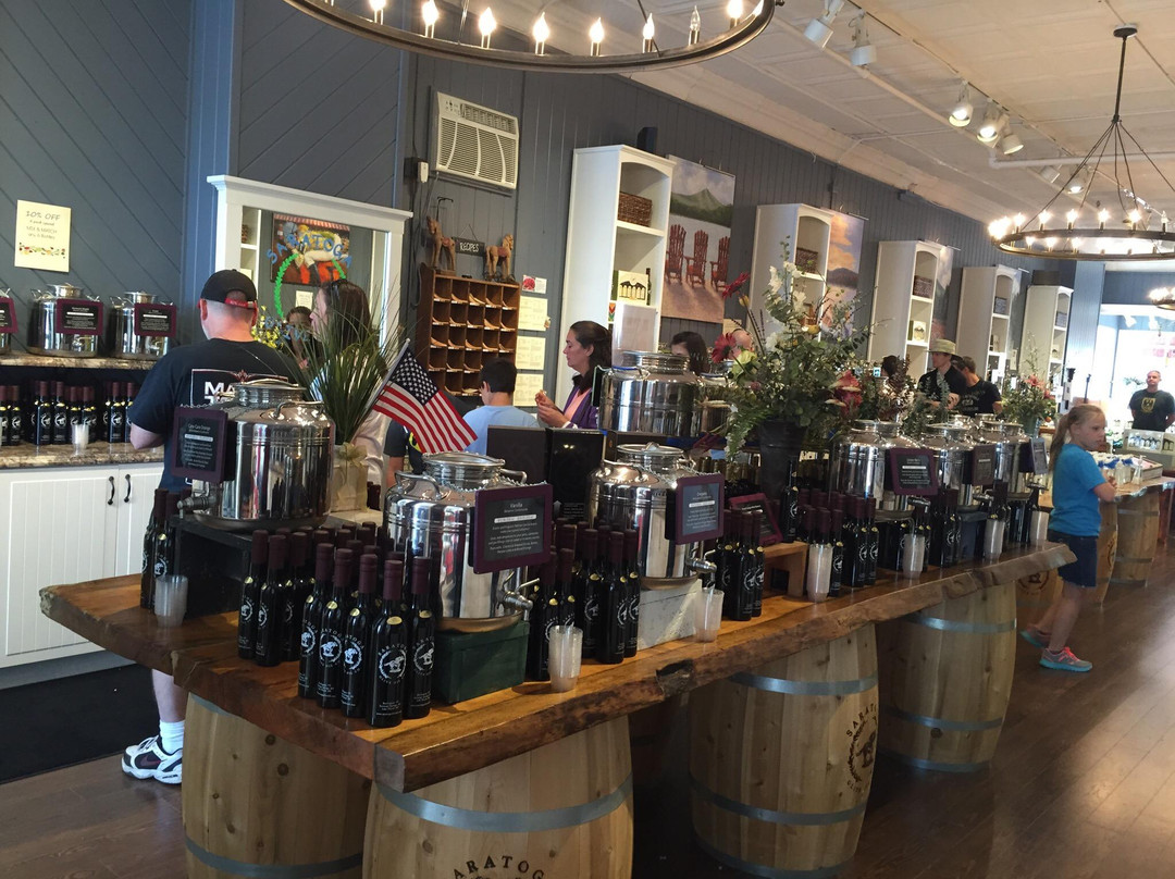 Saratoga Olive Oil Company-普莱西德湖必去景点