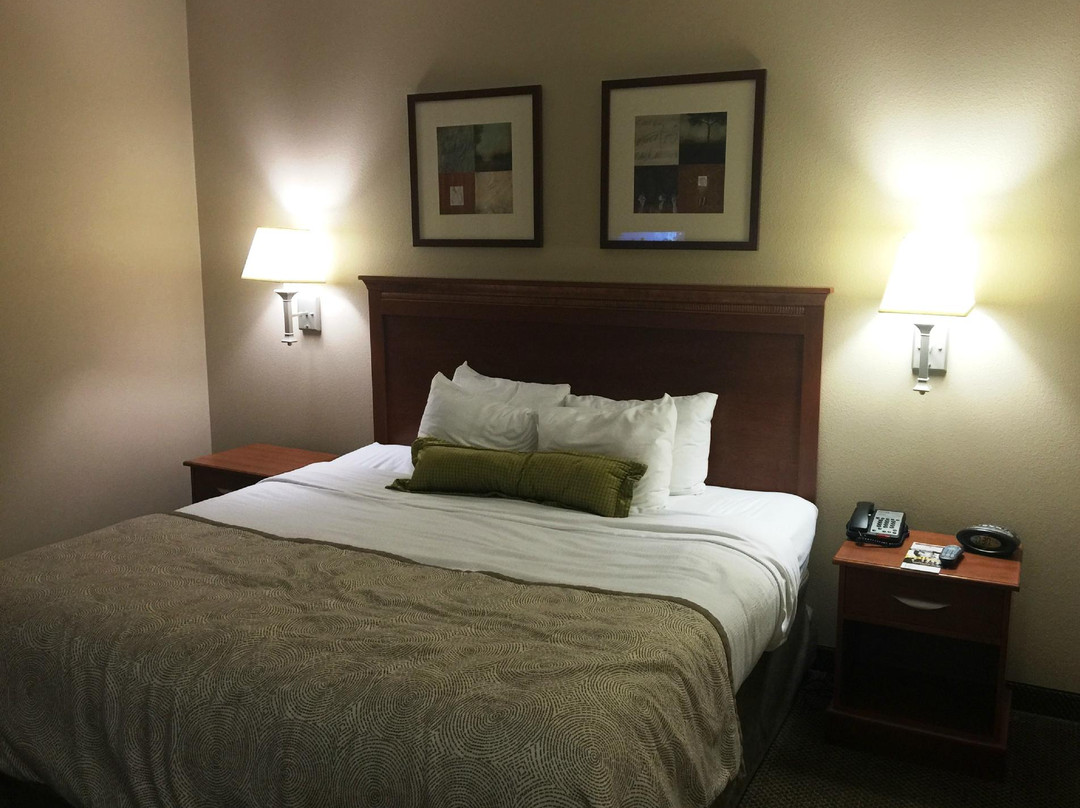 Candlewood Suites 克拉克斯
