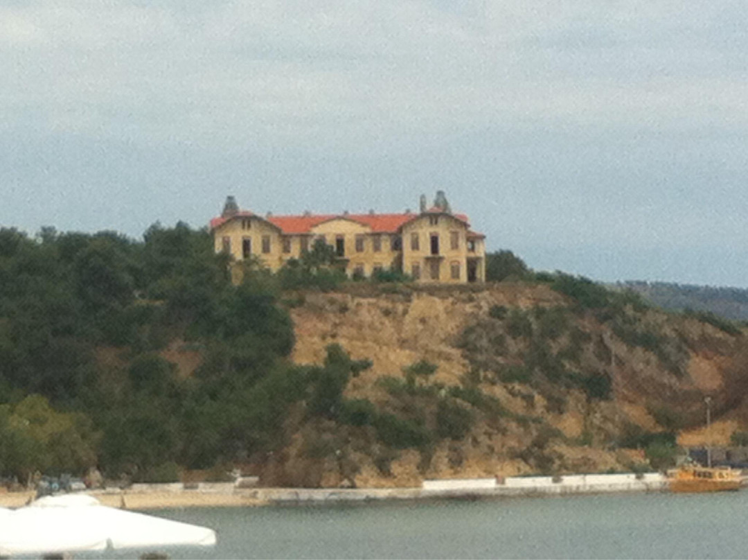 Palace in Limenaria of Thasos景点图片