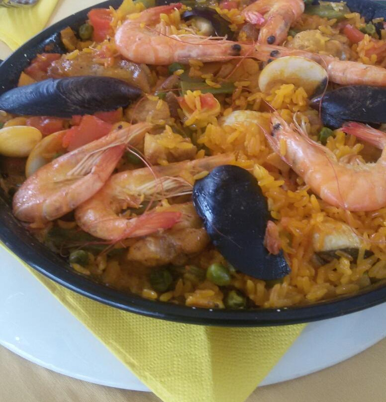 Charco del Palo餐馆和美食-Restaurante Cueva Paloma