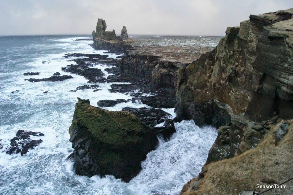 Londrangar Basalt Cliffs-Hellnar必去景点