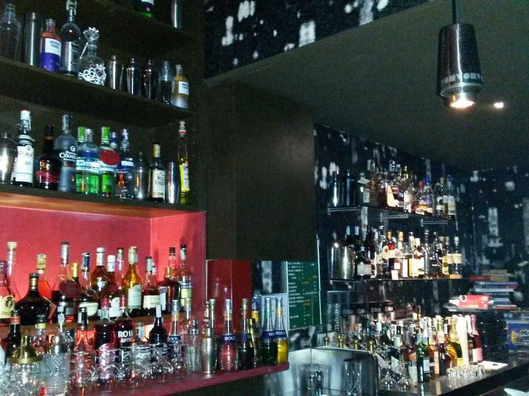 Anzasco旅游景点-Bobo's Cocktails Bar