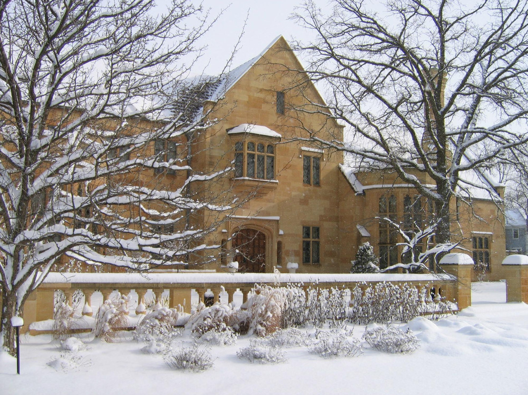 Paine Art Center and Gardens景点图片