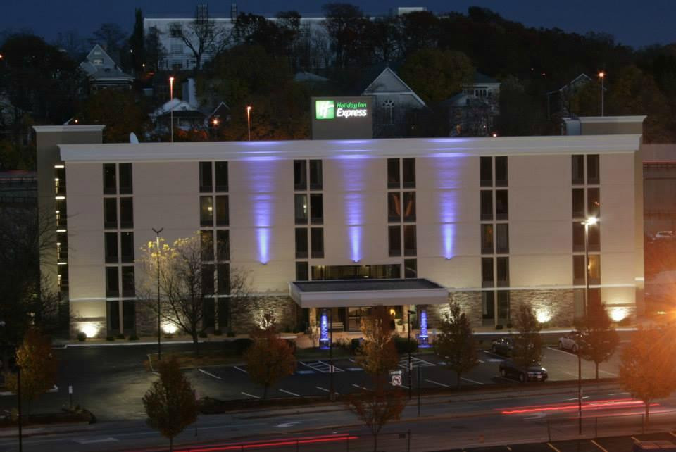 伍斯特希尔顿恒庭酒店