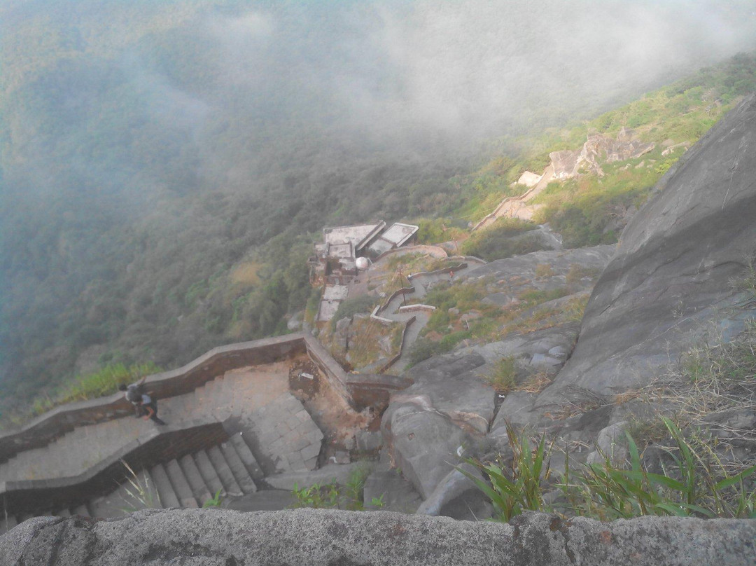 Dataar Hills-居那加德必去景点