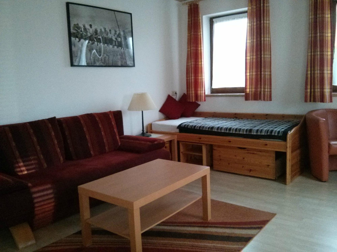 Hinterthiersee酒店住宿-Landgasthof Pfarrwirt