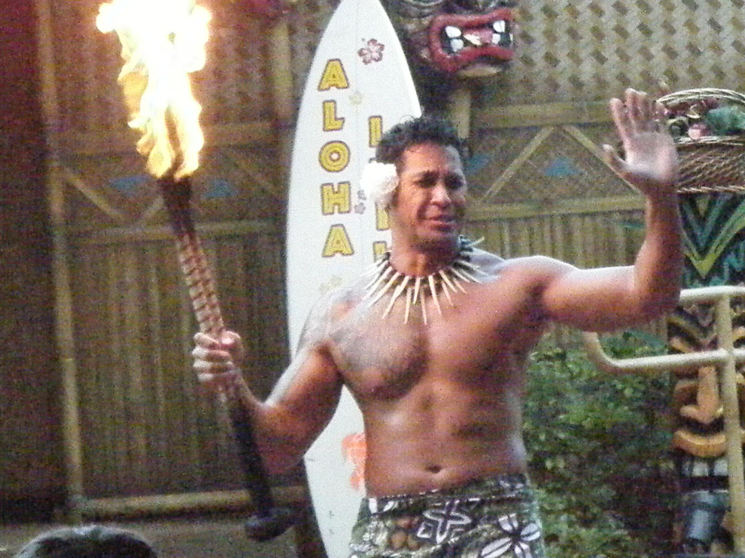 Disney's Spirit of Aloha Dinner Show-Bay Lake必去景点